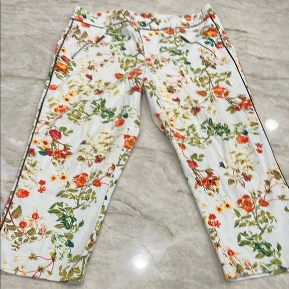 Disney | Alice Through the Looking‎ Glass Cropped Jeans | Size 8 - Picture 3 of 14